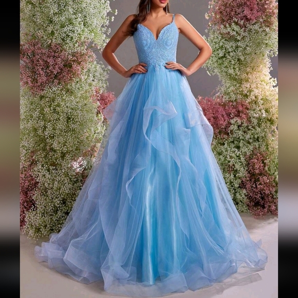 Spring And Summer Elegant And Romantic Light Blue Mesh Embroidery Custom Mesh - Picture 3 of 4